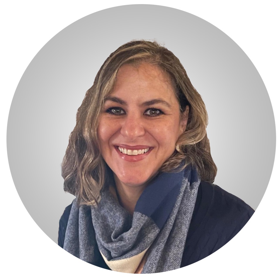 Claudia María Serur Navarro